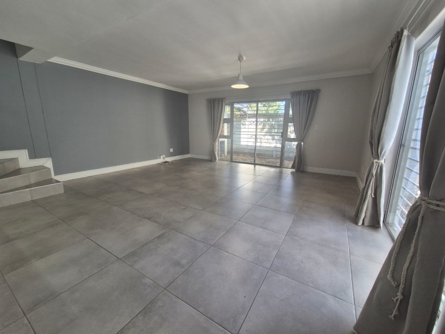 To Let 3 Bedroom Property for Rent in Langeberg Heights Western Cape